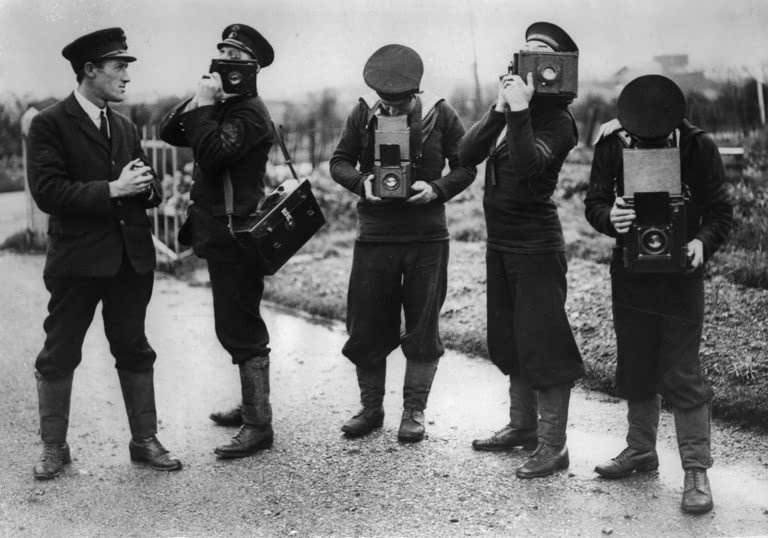 Photographes de la Marine anglaise à l'entraînement / Photo, 1929