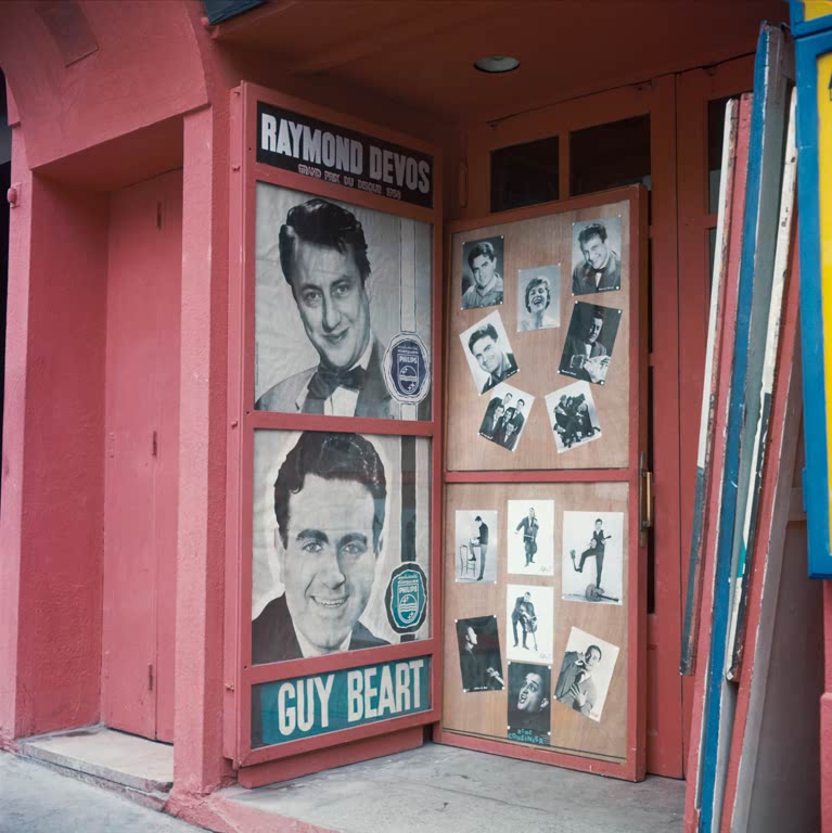 Paris, Le Trois Baudets, affiche / Photo 1958